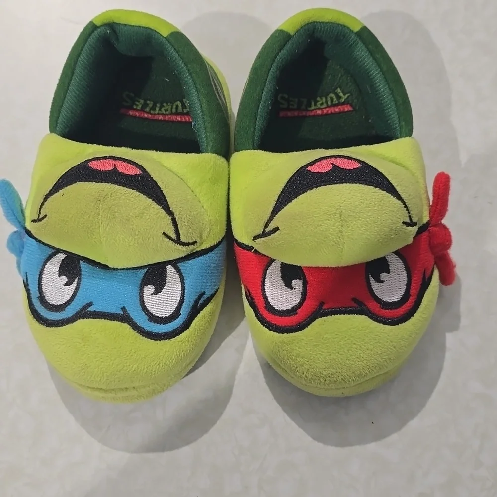 Teenage Mutant Ninja Turtle Slippers Size‎ 7/8